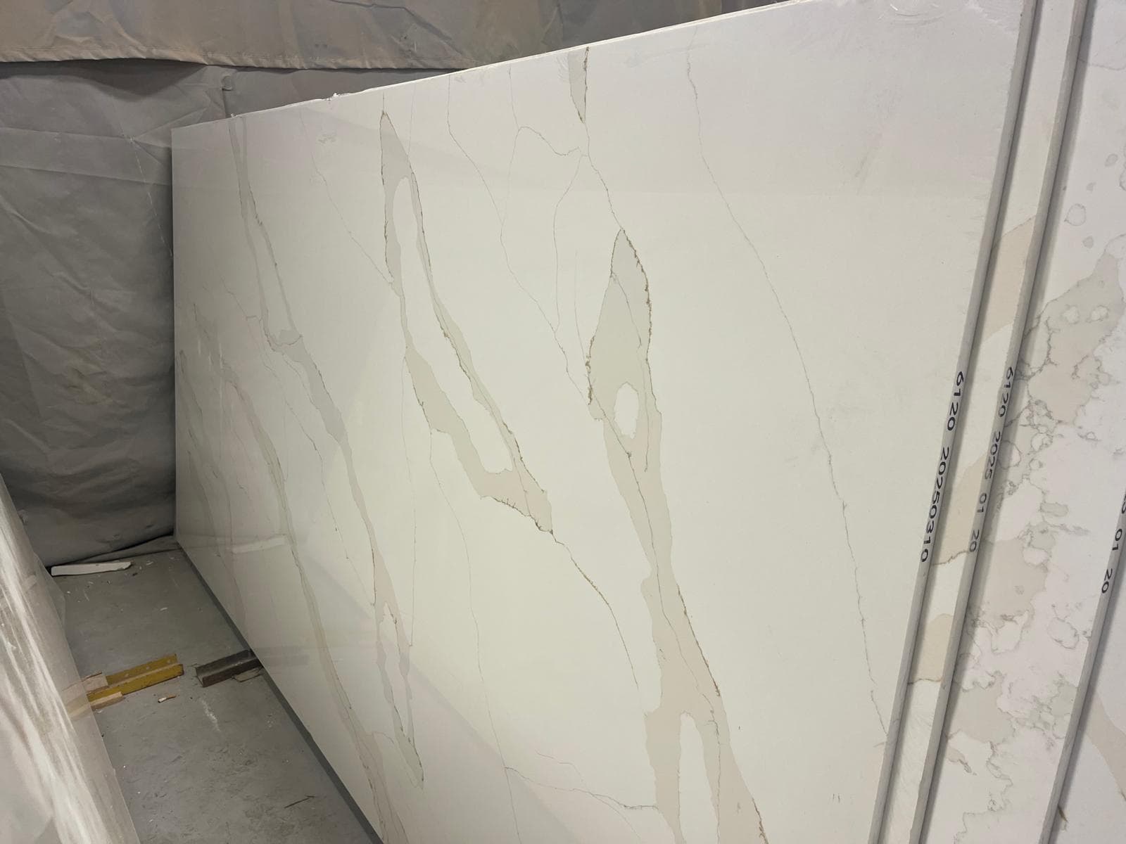 Quartz slab in stock at the workshop, photo 2
