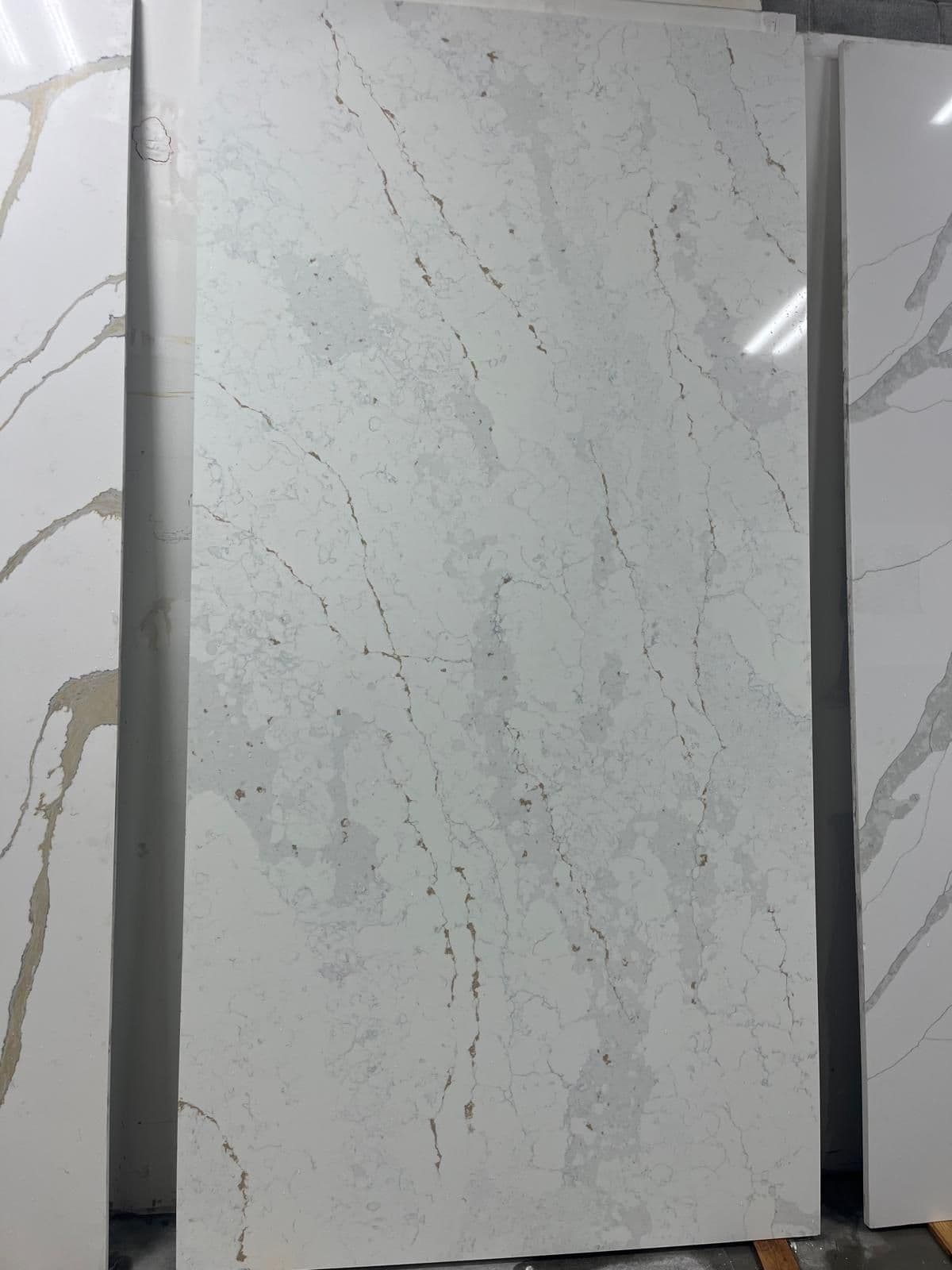 Quartz slab in stock at the workshop, photo 45