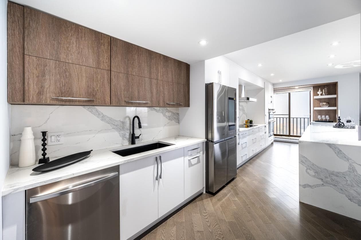 Modern White Kitchen